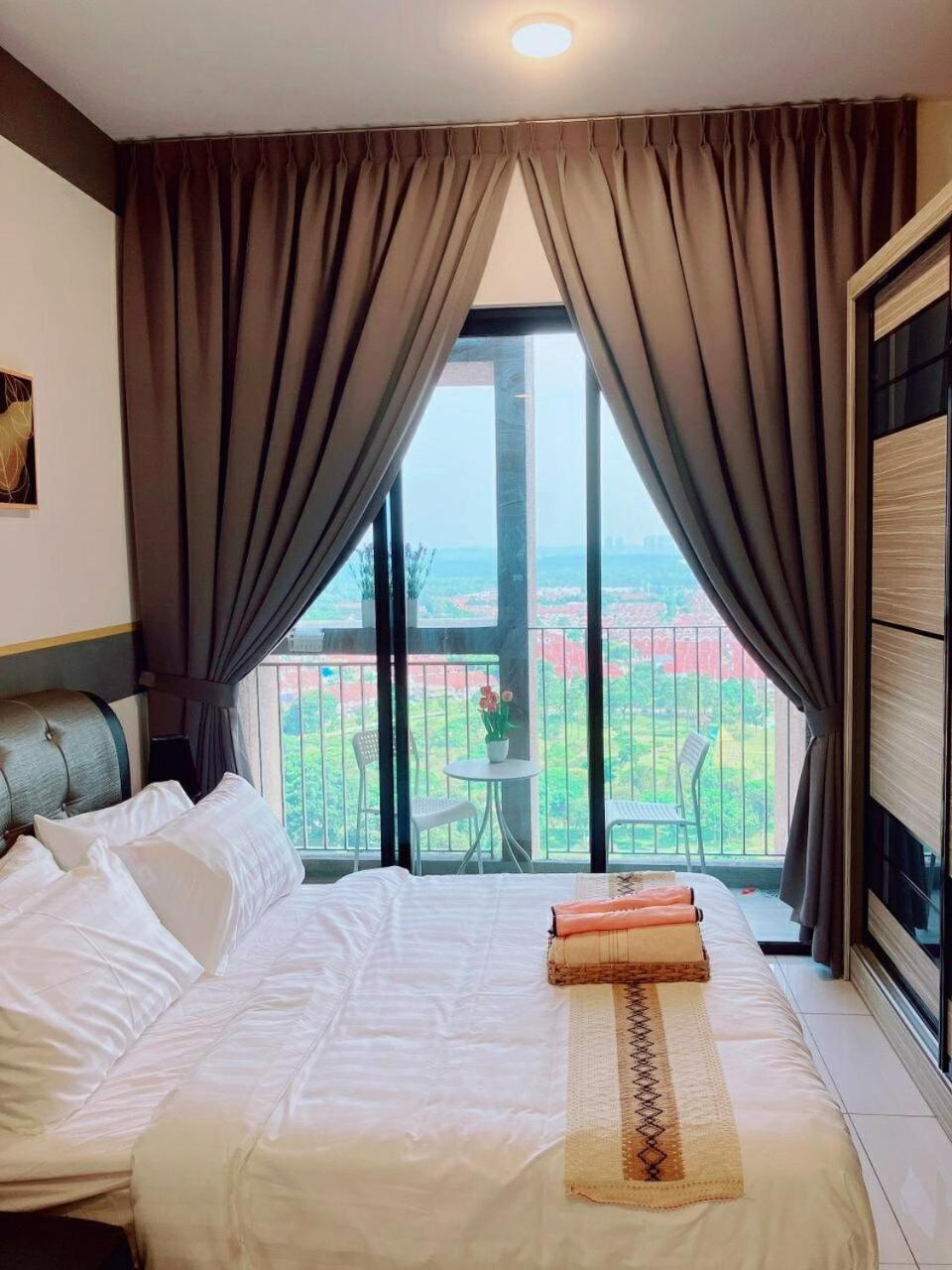 Quiet Scenic High Floor Parkview At Skytrees, 1-3 Pax